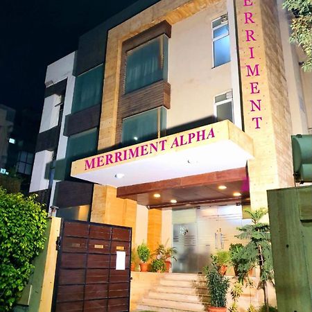 Hotel Merriment Alpha نويدا المظهر الخارجي الصورة