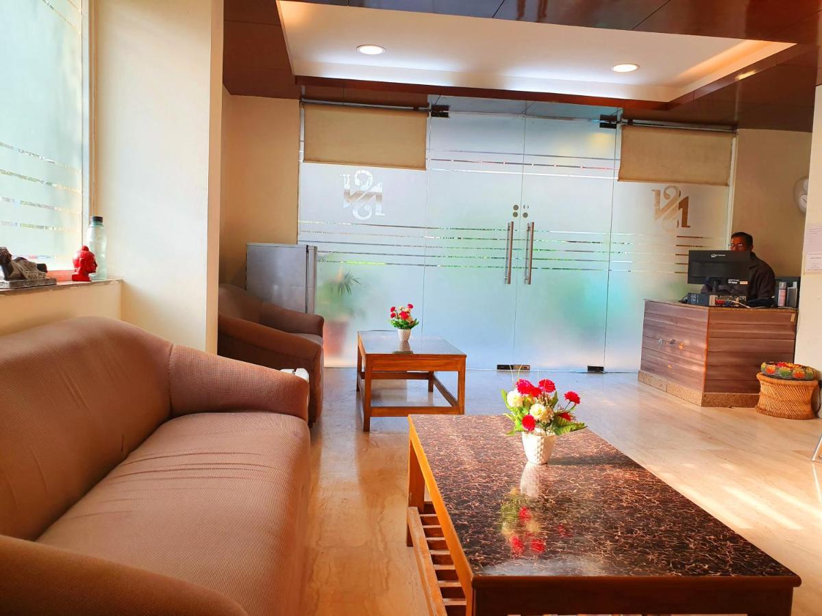 Hotel Merriment Alpha نويدا المظهر الخارجي الصورة